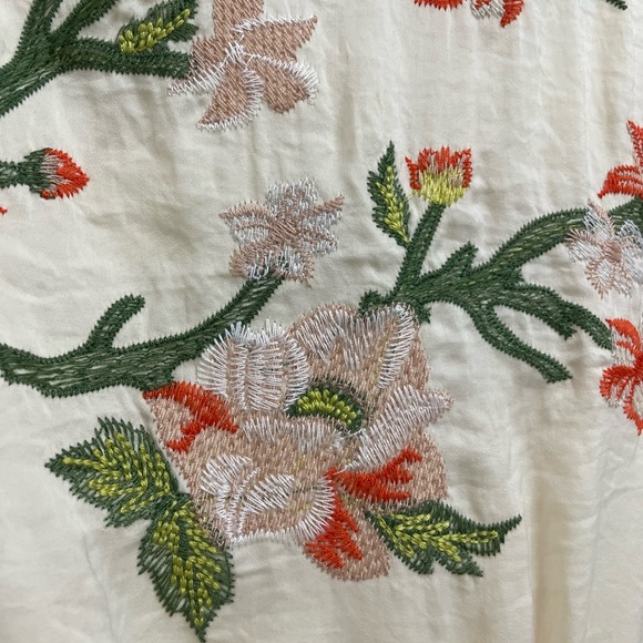 Delicate semi-sheer embroidered romper | S | cream/off white - Picture 3 of 9